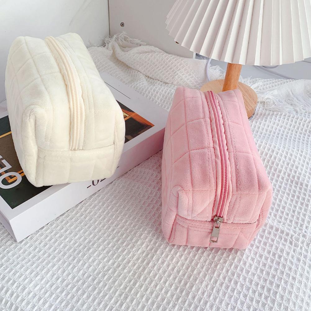Cute Plush Makeup Bag For Wome - огляд і ціна Beauty Makeup Women