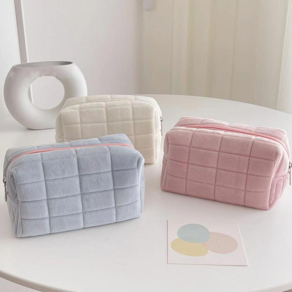 Cute Plush Makeup Bag For Wome - огляд і ціна Beauty Makeup Women
