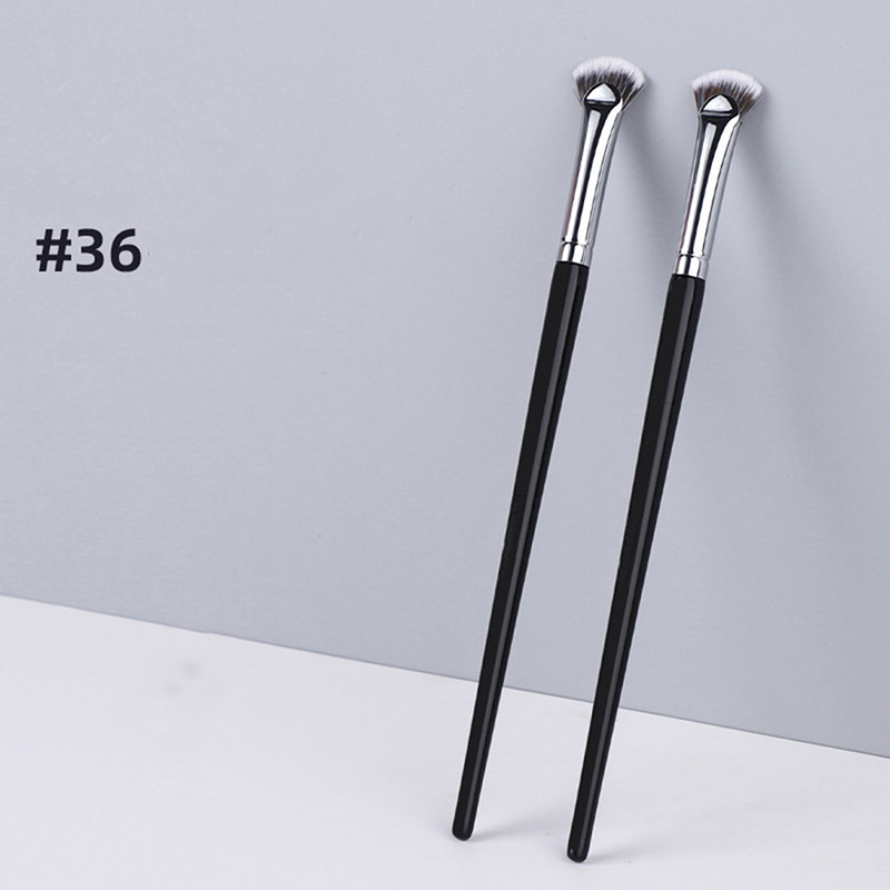 ~1PC Fan-shaped Eyelash Brush  - огляд і ціна Beauty No Makeup